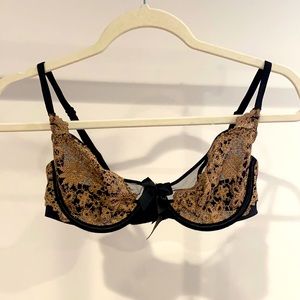 Black lace bra